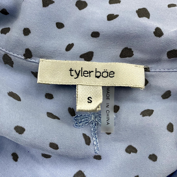 Tyler Boe 100% SILK Blue Polka Dot Button Up Shirt L/S Collared Sz S Split Hem - Picture 9 of 9
